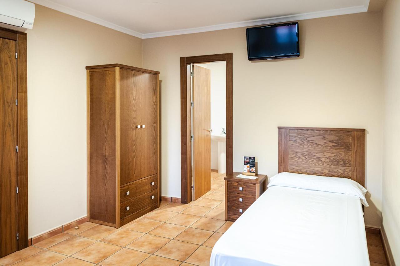 As Hoteles Fuente La Higuera Direccion Albacete La Font de la Figuera Bagian luar foto